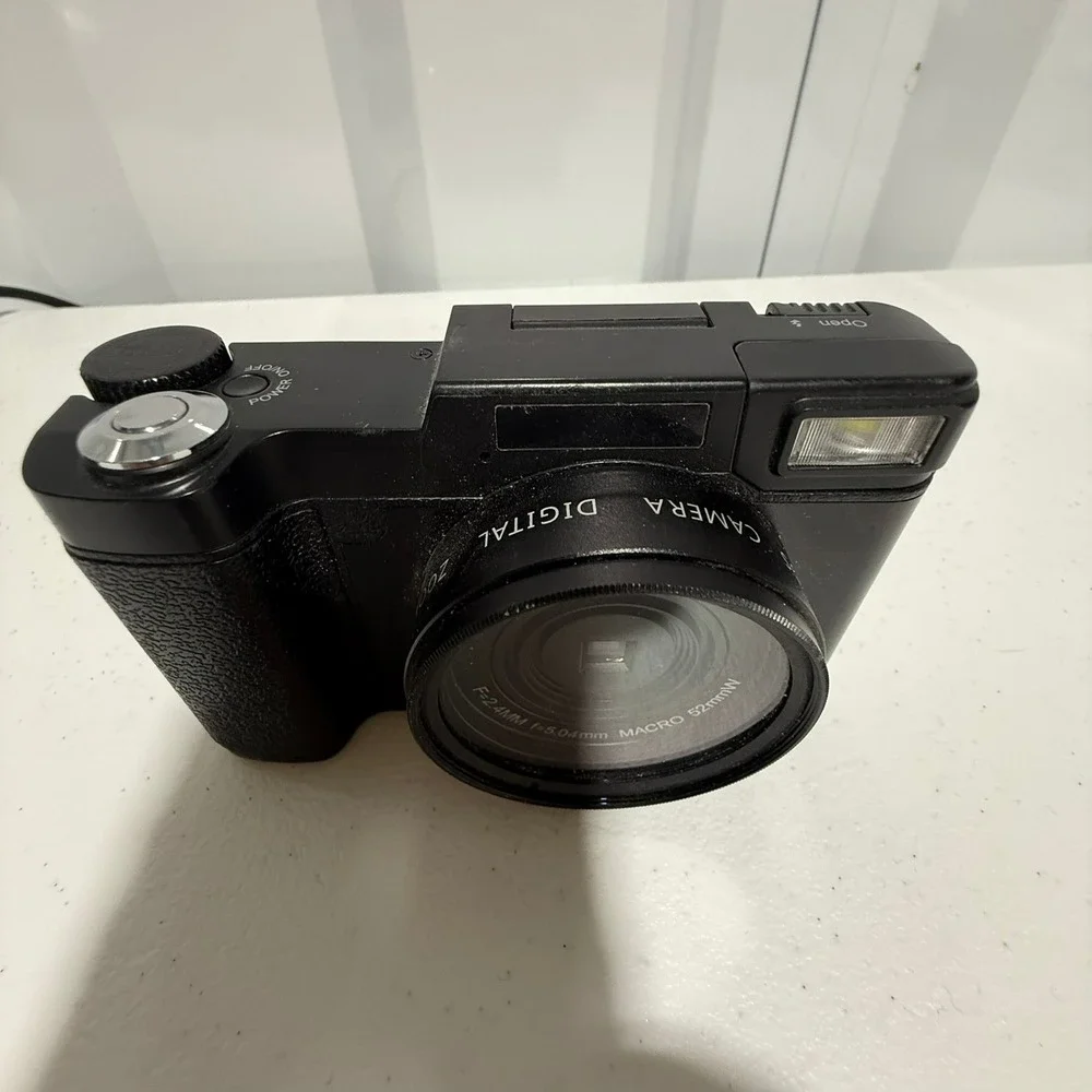 Digital Camera 4X Zoom 52mm Macro Lens 3.0